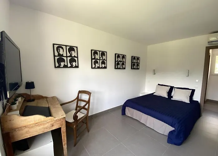 Casa de Férias Raphael Valescure Piscine Clim Wifi Golf *